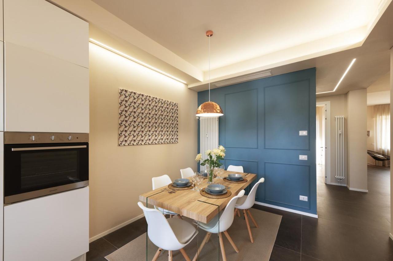 100Towers Deluxe Apartment Alba  Bagian luar foto