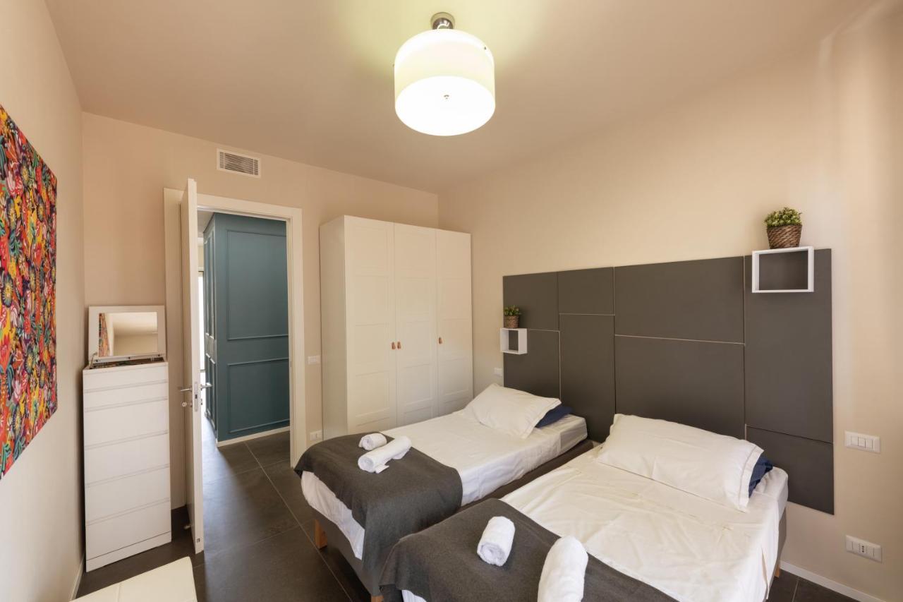 100Towers Deluxe Apartment Alba  Bagian luar foto